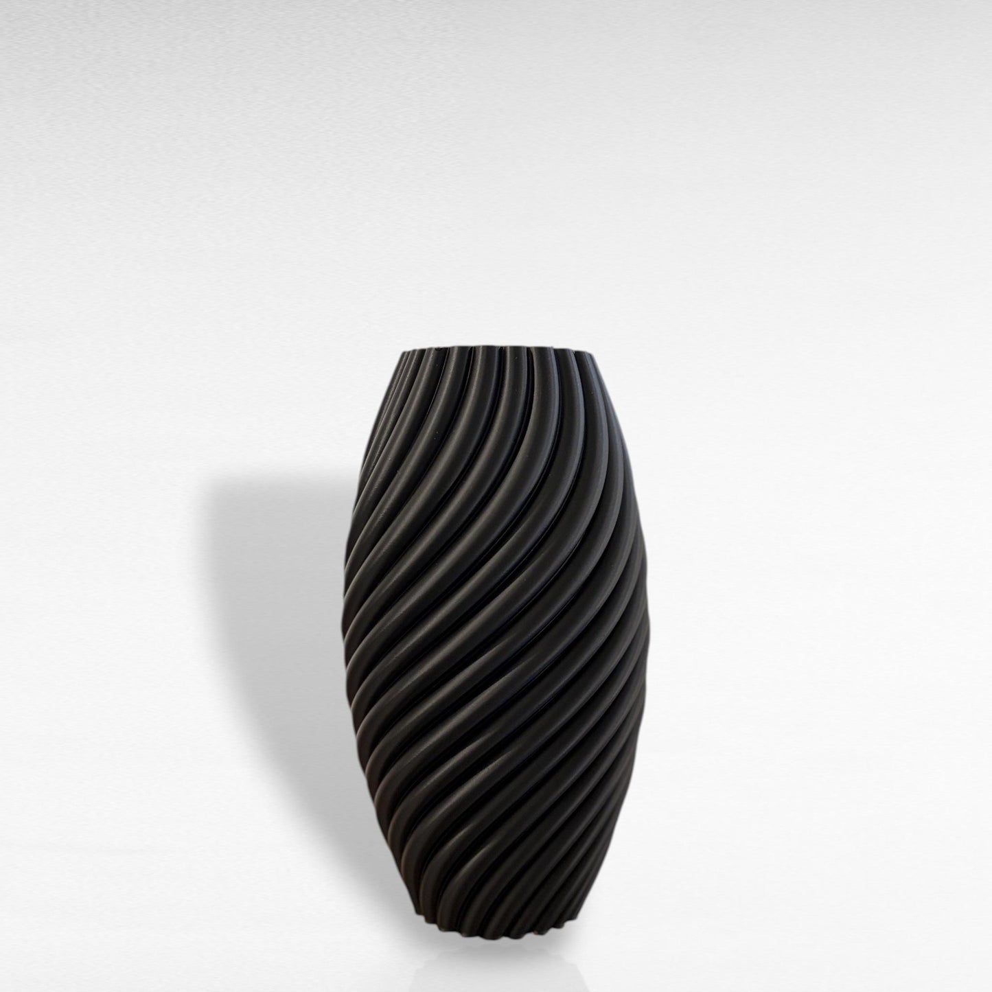 Modern Ribbed Vase | 3D Printed PLA Home Decor Centerpiece
