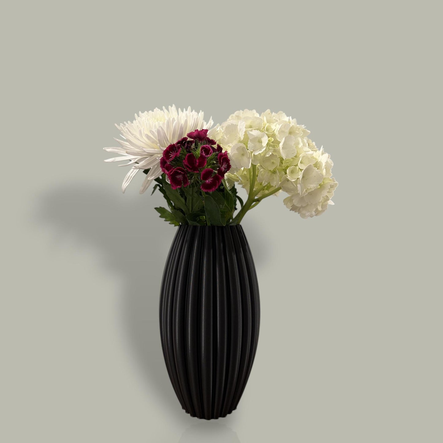 3D Printed Ribbed Black Vase | Modern Fluted Home Decor Flower Arrangement