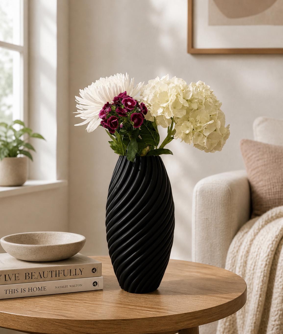 Modern Ribbed Vase | 3D Printed PLA Home Decor Centerpiece
